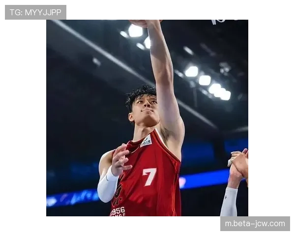 北京首钢曾凡博腰伤反复缺席 年轻锋线核心状态成季后赛隐患